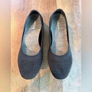 Like New Allbirds. Slip on flats, Size 7.5 in Charcoal gray.